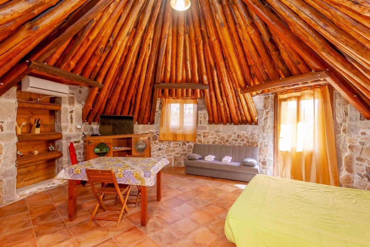 B&B Pettirosso Garden San Teodoro  Ngoại thất bức ảnh