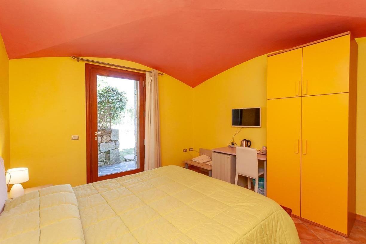 B&B Pettirosso Garden San Teodoro  Ngoại thất bức ảnh