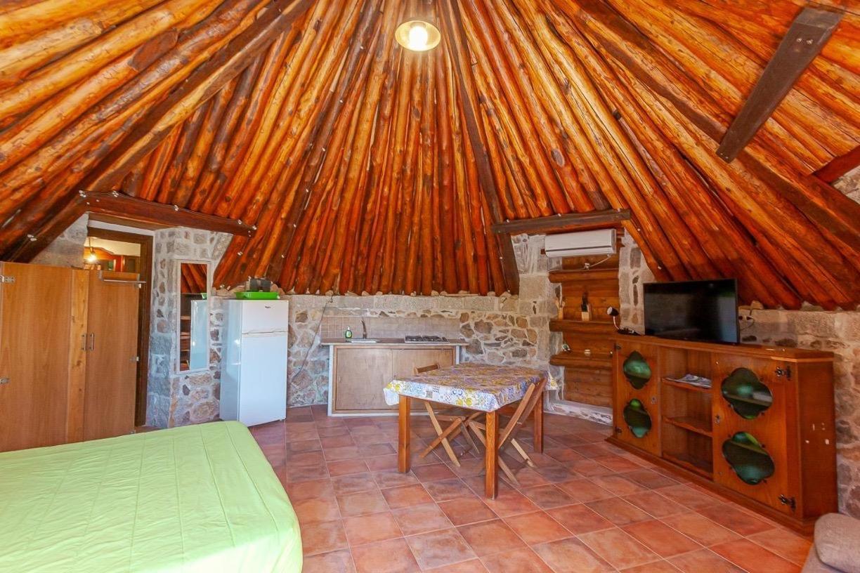 B&B Pettirosso Garden San Teodoro  Ngoại thất bức ảnh