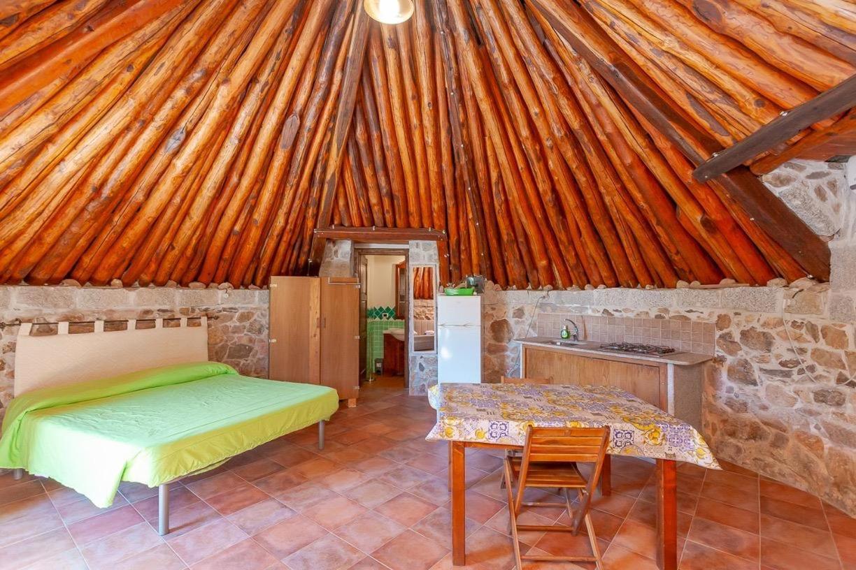 B&B Pettirosso Garden San Teodoro  Ngoại thất bức ảnh