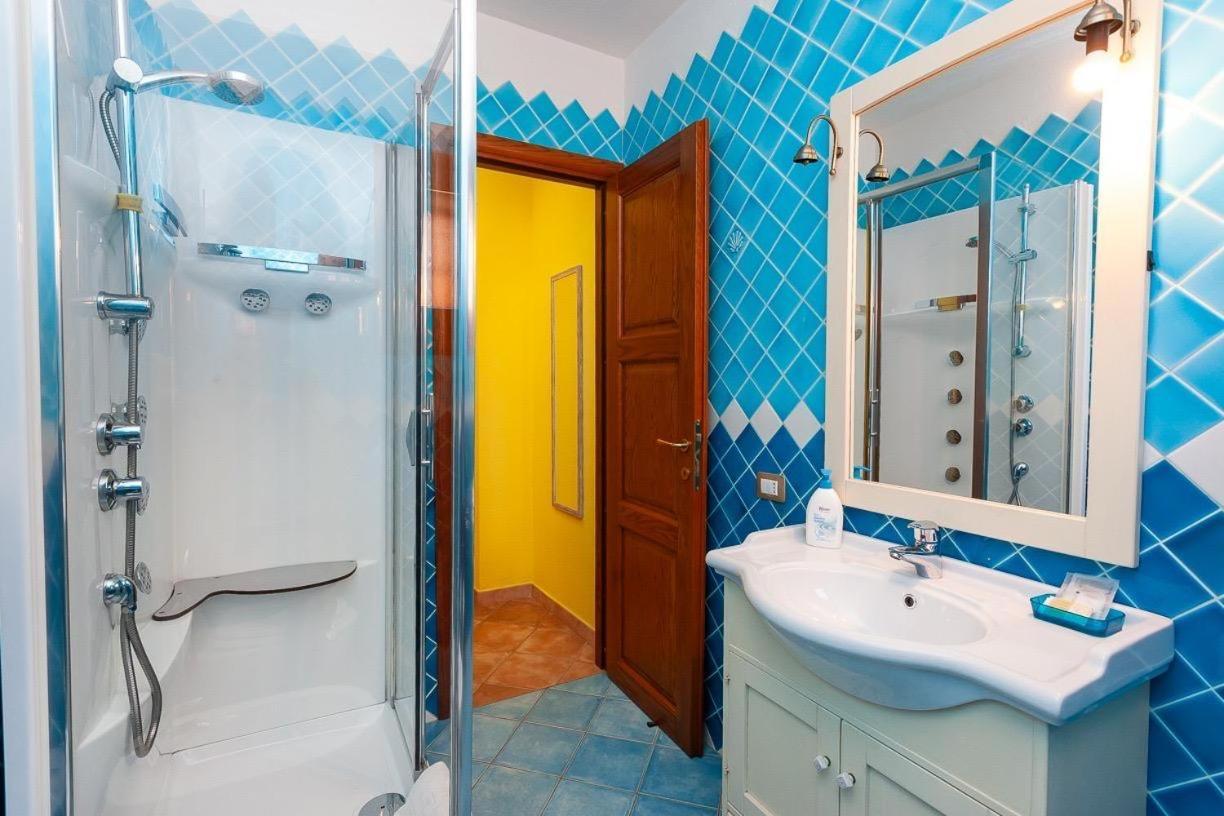 B&B Pettirosso Garden San Teodoro  Ngoại thất bức ảnh