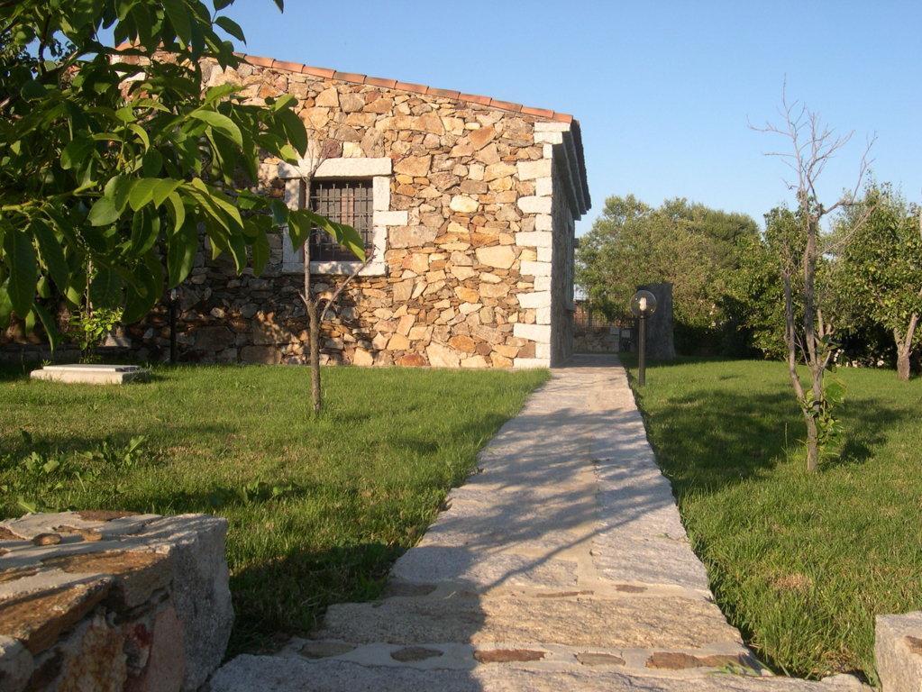 B&B Pettirosso Garden San Teodoro  Ngoại thất bức ảnh